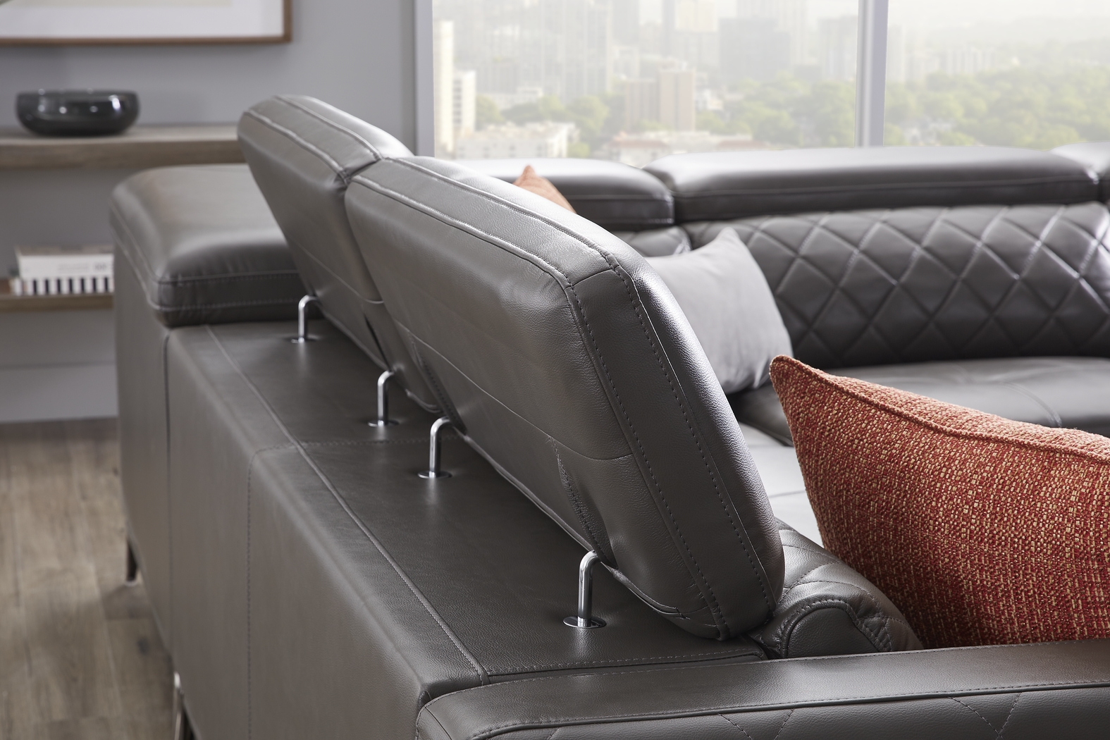 Via Sorrento Granite 7 Pc Sectional Living Room - Thumbnail - Image 9