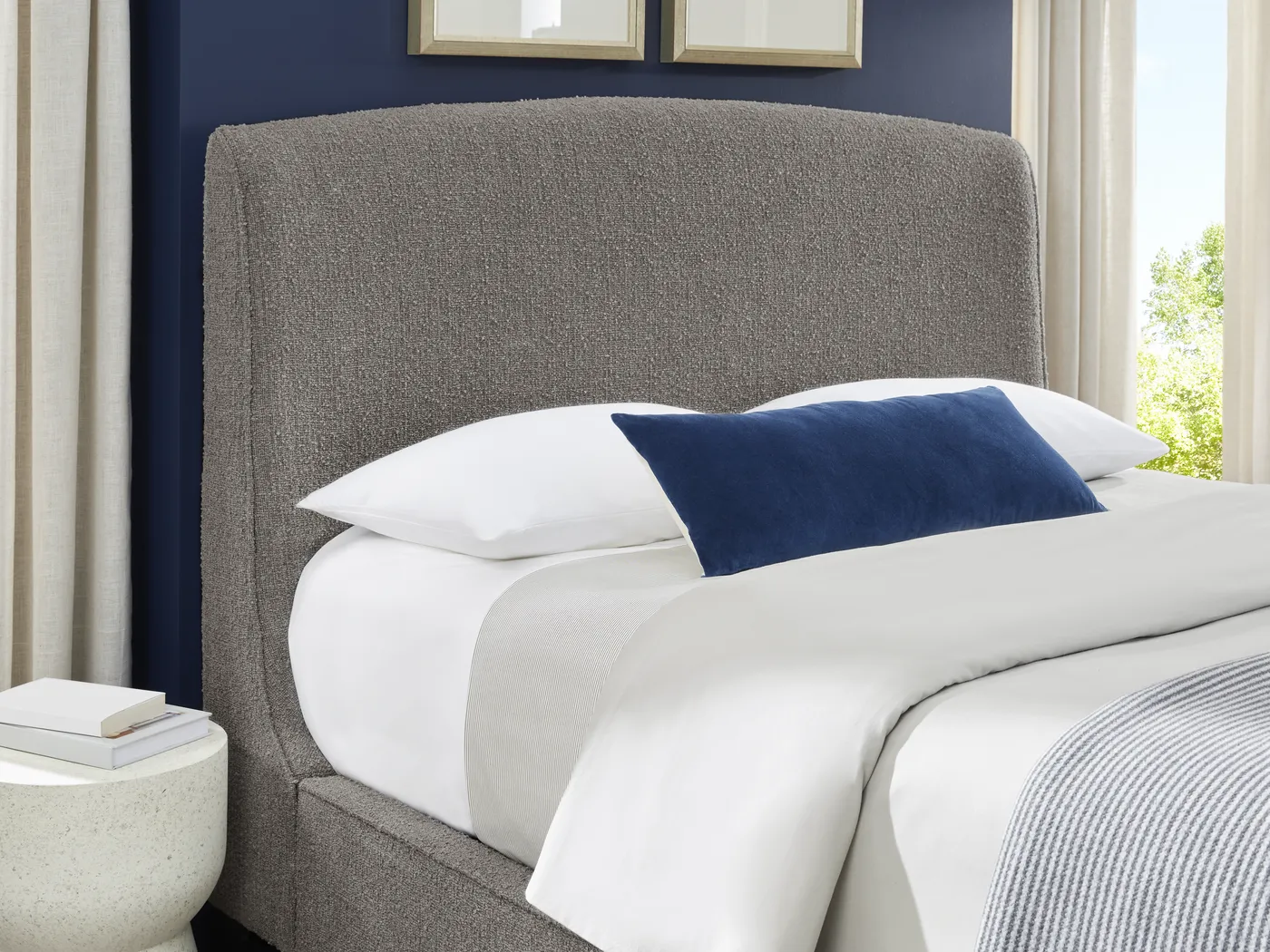 Villanova Square Gray 3 Pc King Upholstered Bed - Thumbnail - Image 2