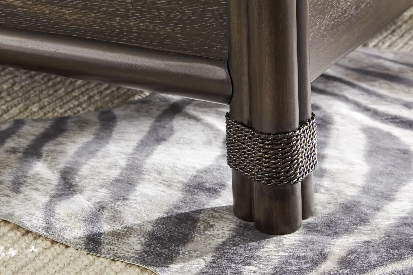 Vineyard Estates Brown 7 Pc King Upholstered Bedroom - Thumbnail - Image 5