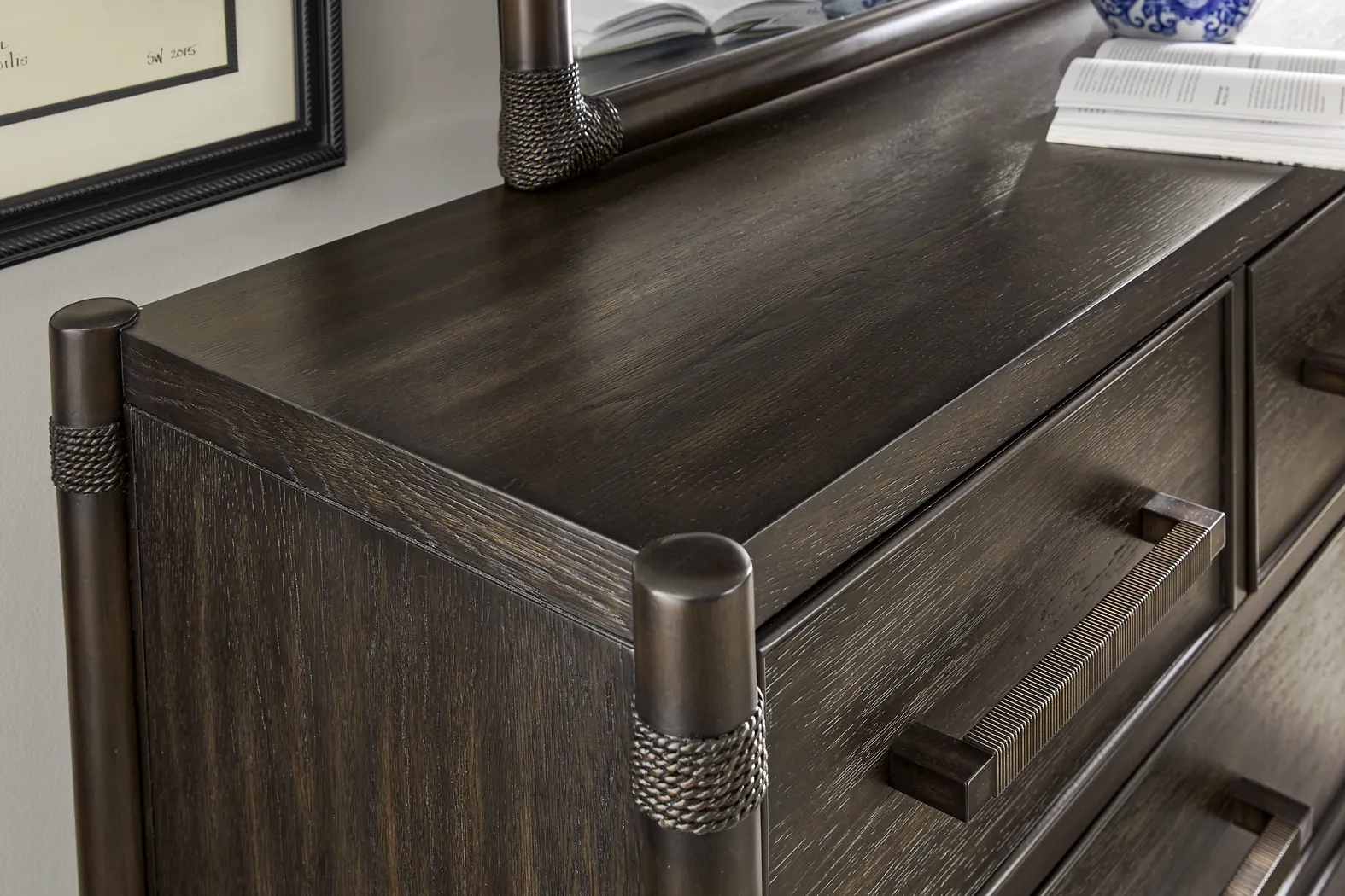 Vineyard Estates Brown 7 Pc King Upholstered Bedroom - Thumbnail - Image 10