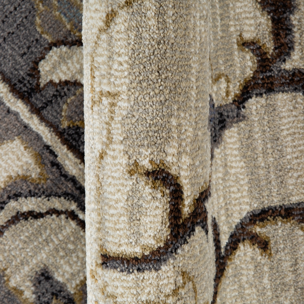 Vinrue Ivory/Blue 5'3 x 7'6 Rug - Thumbnail - Image 3