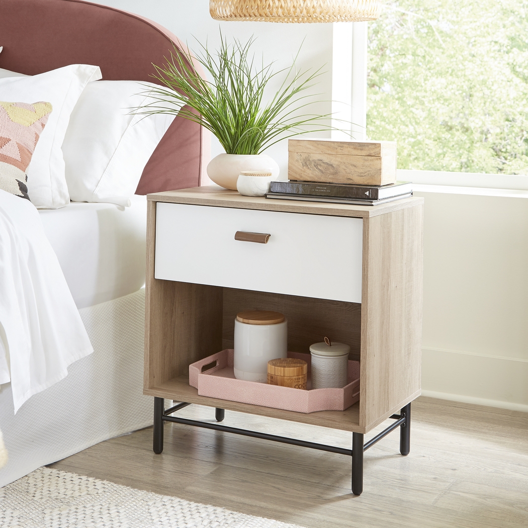 Waibeck Oak Nightstand - Thumbnail - Image 2