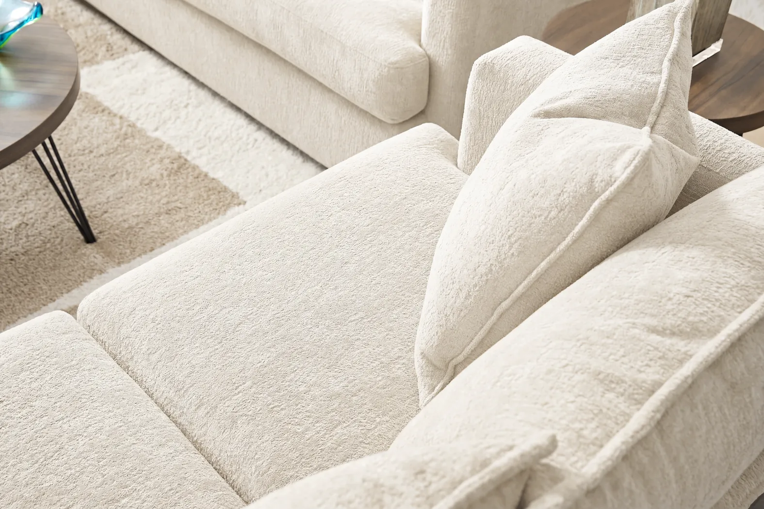 Wallace Cream 2 Pc Living Room - Thumbnail - Image 8