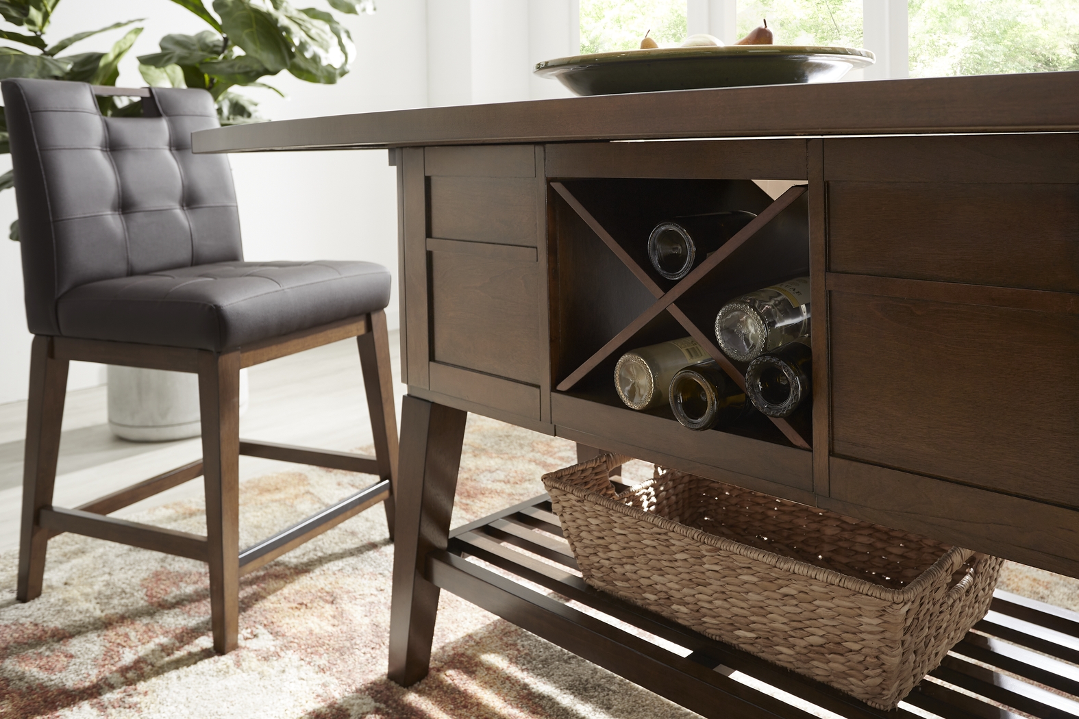 Walstead Place Brown 6 Pc Counter Height Dining Room with Brown Bench and Barstools - Thumbnail - Image 3