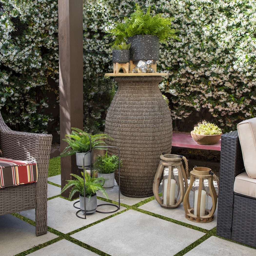 Walthour Black Planter - Thumbnail - Image 2