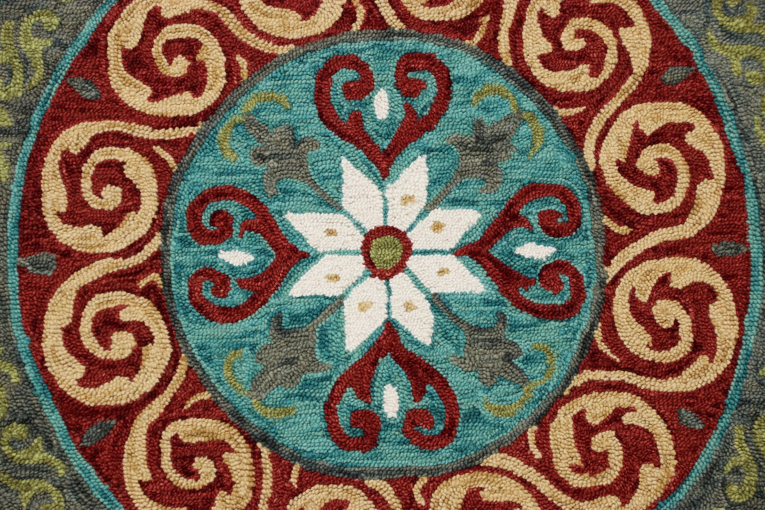 Waltois Ivory/Red 5' Round Rug - Thumbnail - Image 7