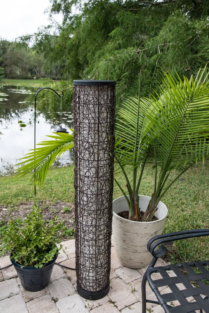 Wanchese Brown Outdoor Floor Lamp - Thumbnail - Image 3