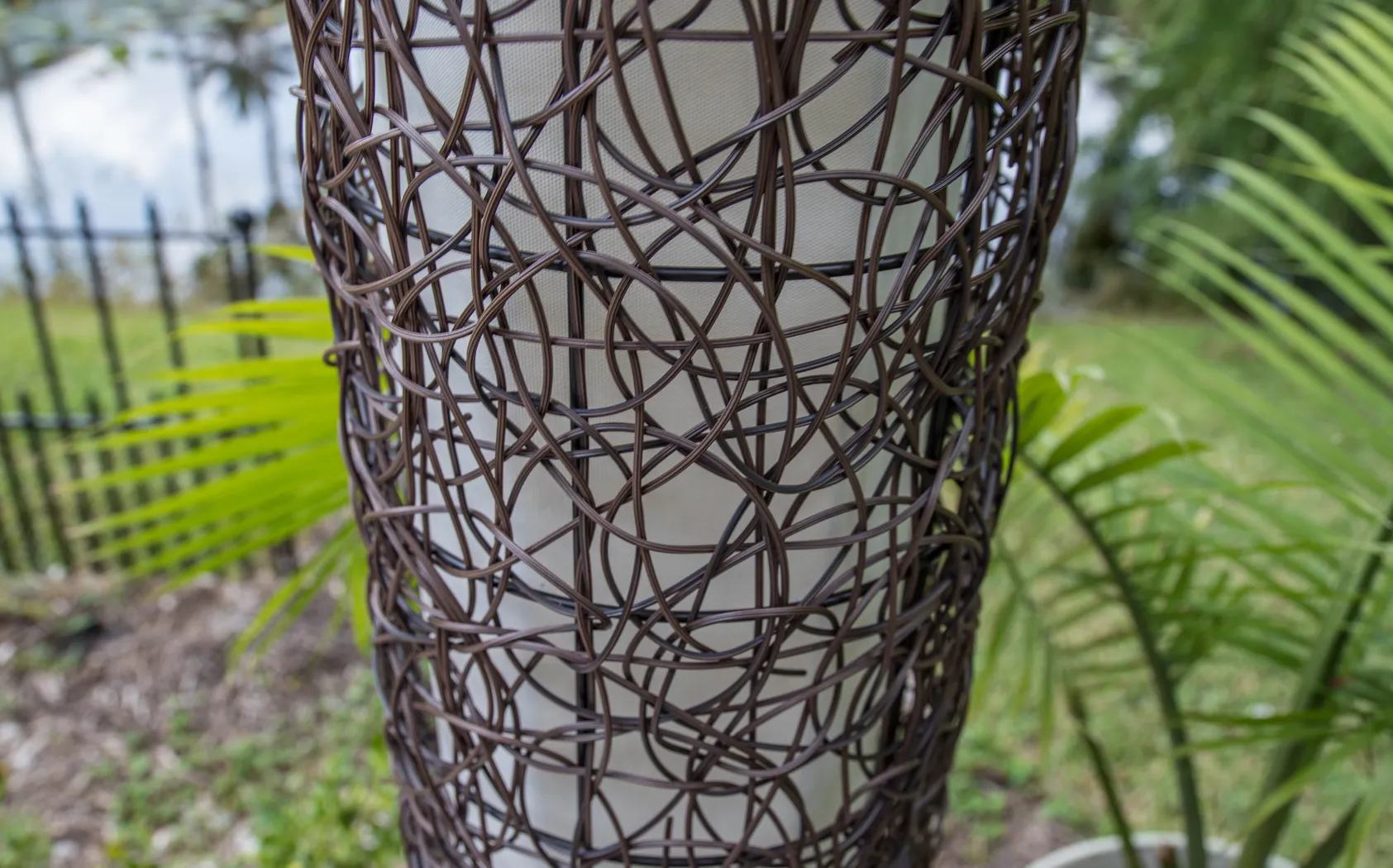 Wanchese Brown Outdoor Floor Lamp - Thumbnail - Image 5