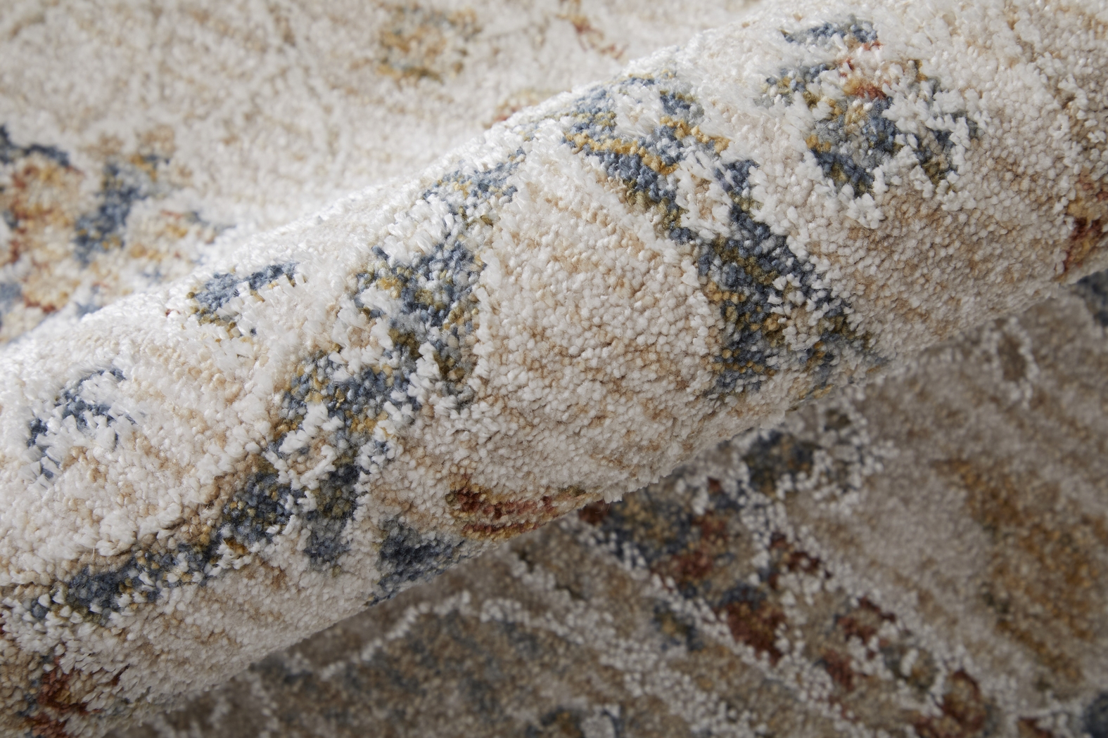 Warissa Ivory 6'7 x 9'6 Rug - Thumbnail - Image 8