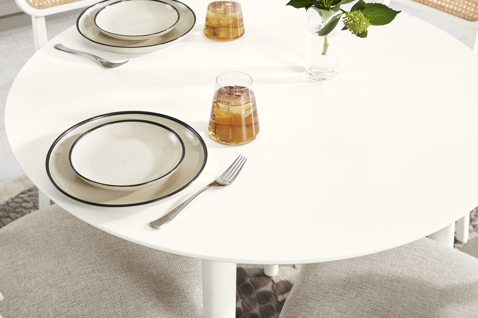Watertown White Round Counter Height Dining Table - Thumbnail - Image 4