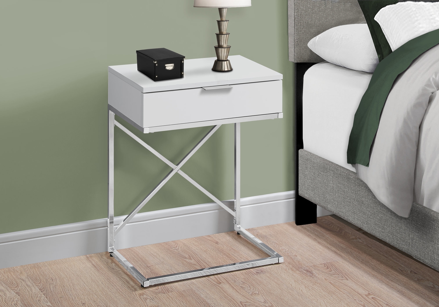 Wauford White Accent Table - Thumbnail - Image 3