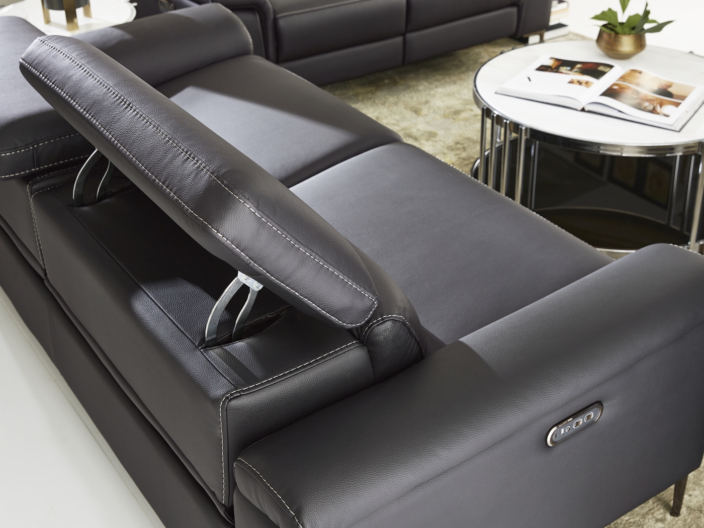 Weatherford Park Black 7 Pc Dual Power Reclining Living Room - Thumbnail - Image 4