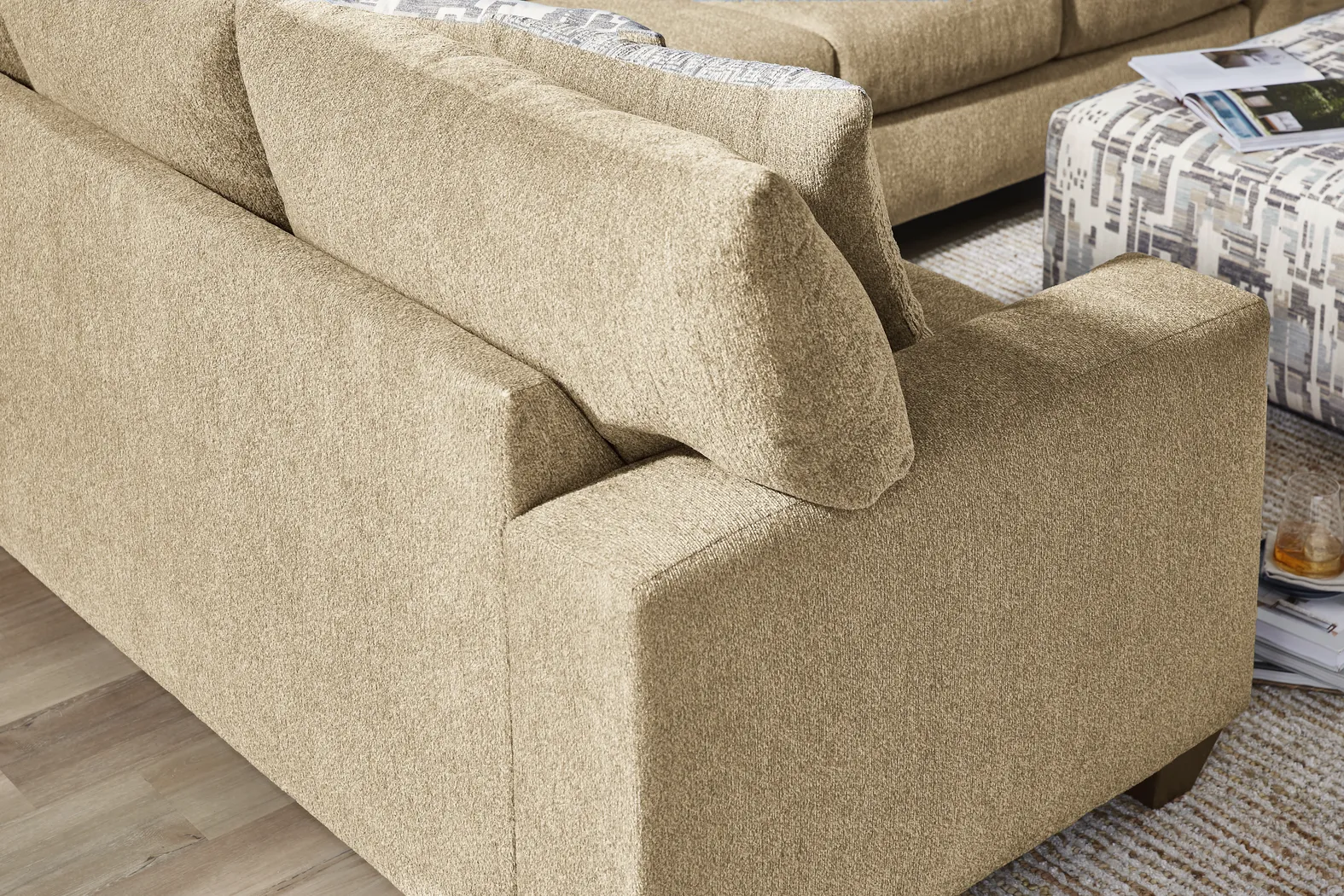 Wedgewood Beige 3 Pc Sectional Living Room - Thumbnail - Image 7
