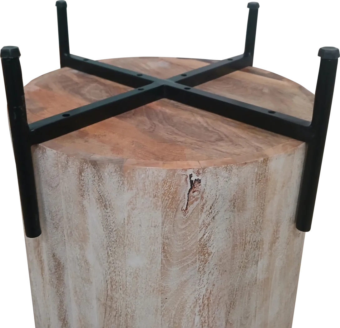 Wezani Weathered/Black End Table - Thumbnail - Image 9