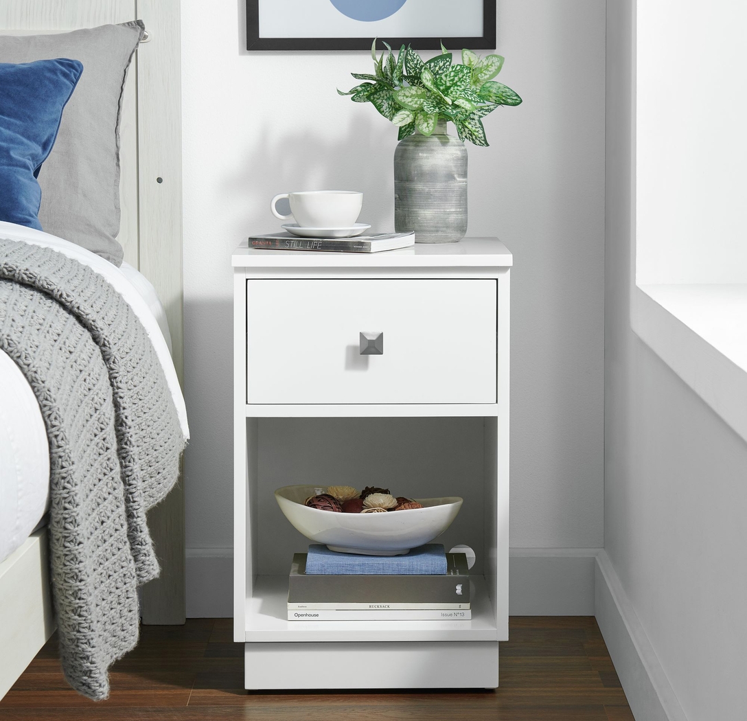 Whelchel White Nightstand - Thumbnail - Image 2