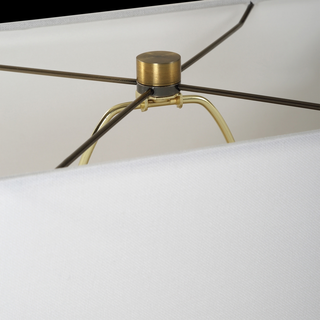 Widman Estates Black Lamp - Thumbnail - Image 6