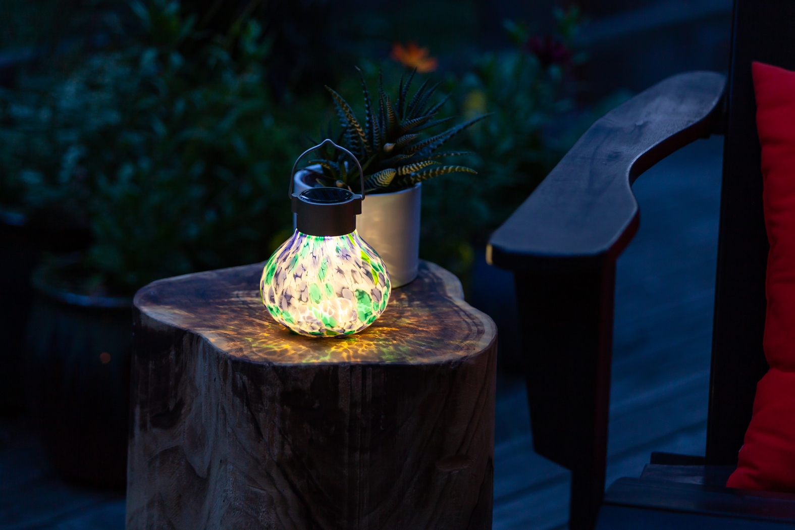 Wigly Trail Outdoor Blue Solar Lantern - Thumbnail - Image 16