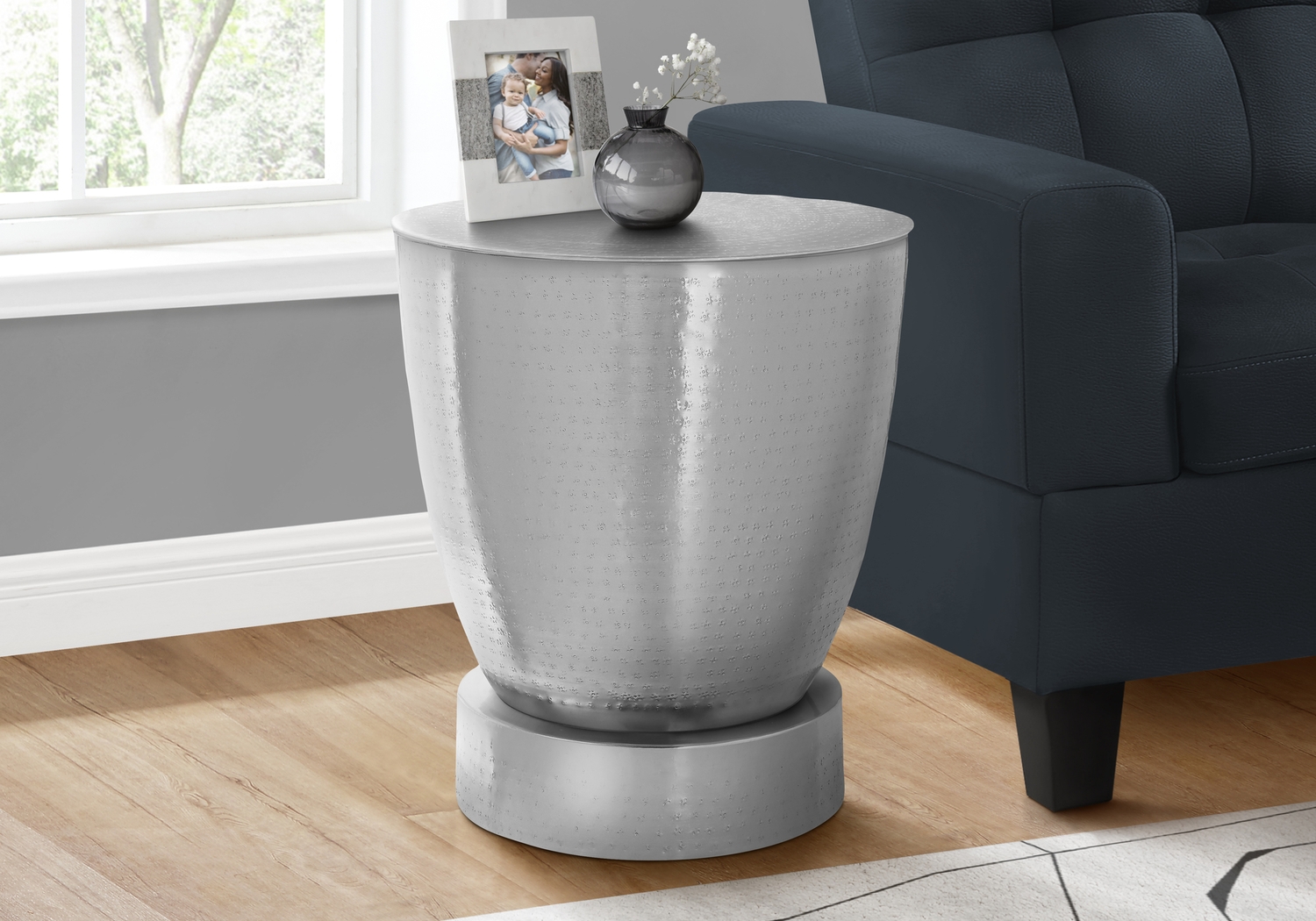 Wilclay Chrome Accent Table - Thumbnail - Image 7