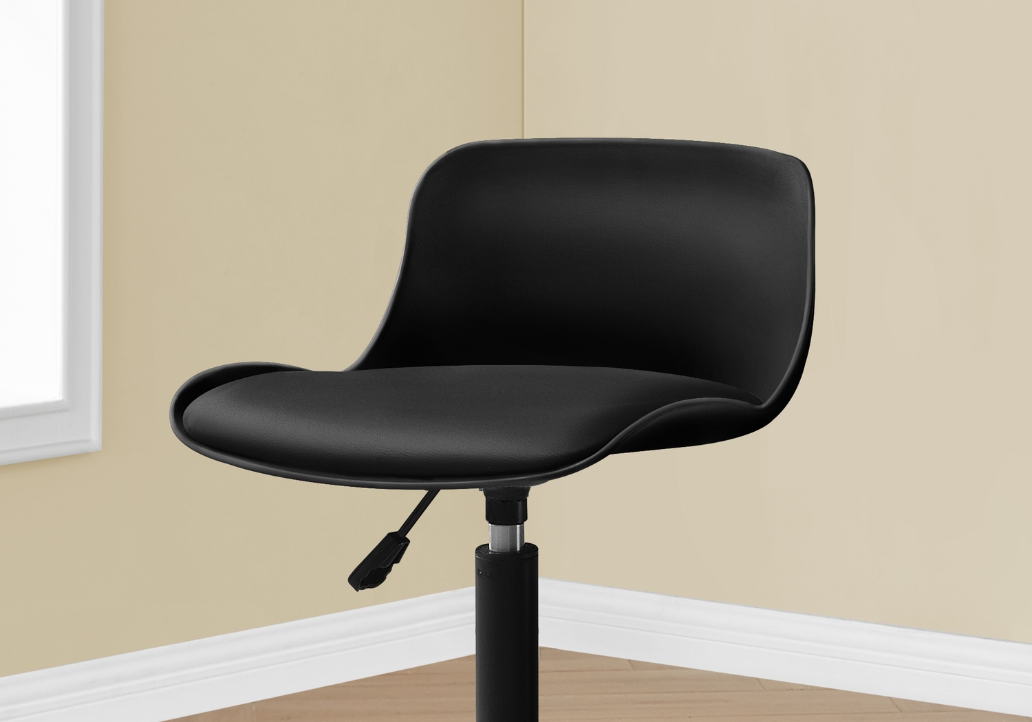 Willowcrossing Black Office Chair - Thumbnail - Image 8