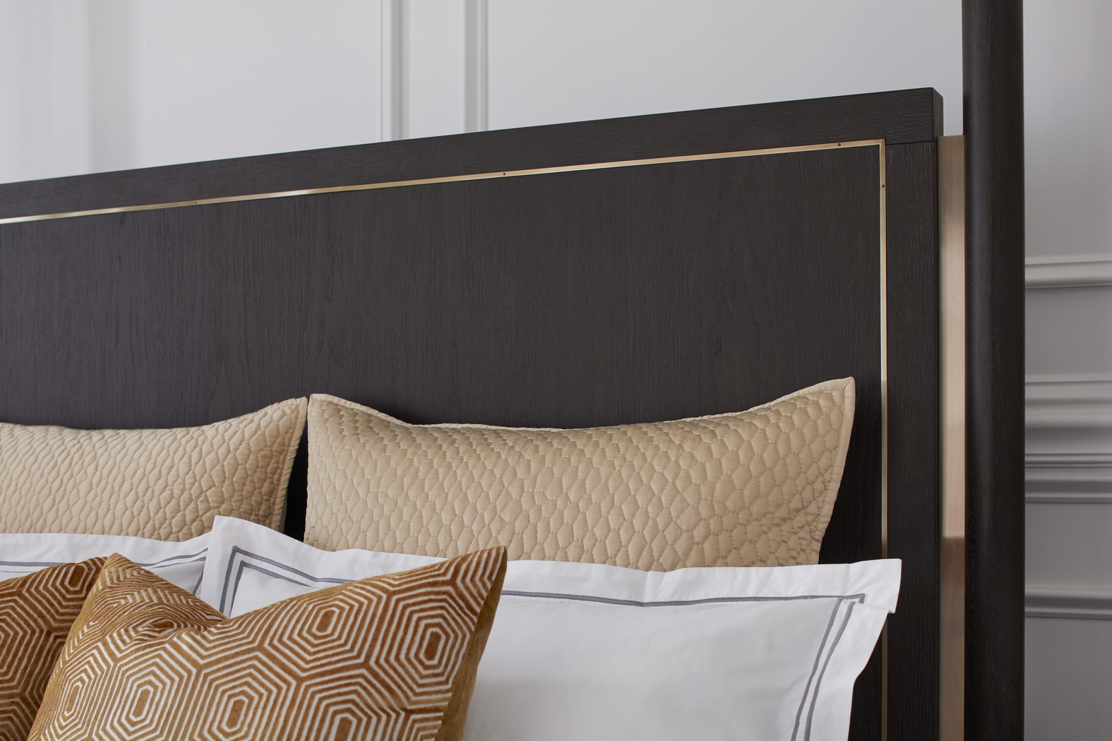 Wilshire Merlot 5 Pc Queen Canopy Bedroom - Thumbnail - Image 4