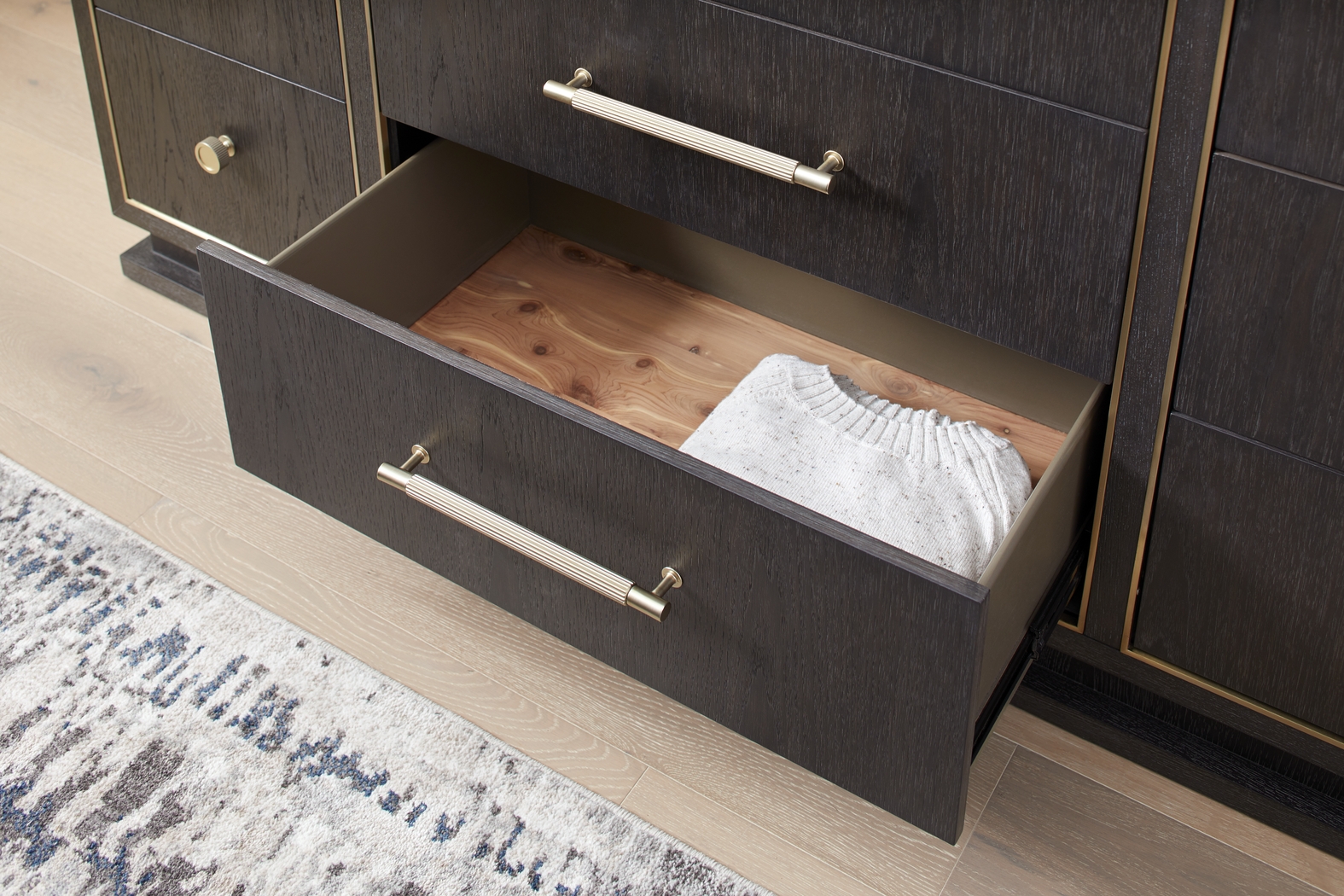 Wilshire Merlot 7 Pc King Canopy Bedroom - Thumbnail - Image 10