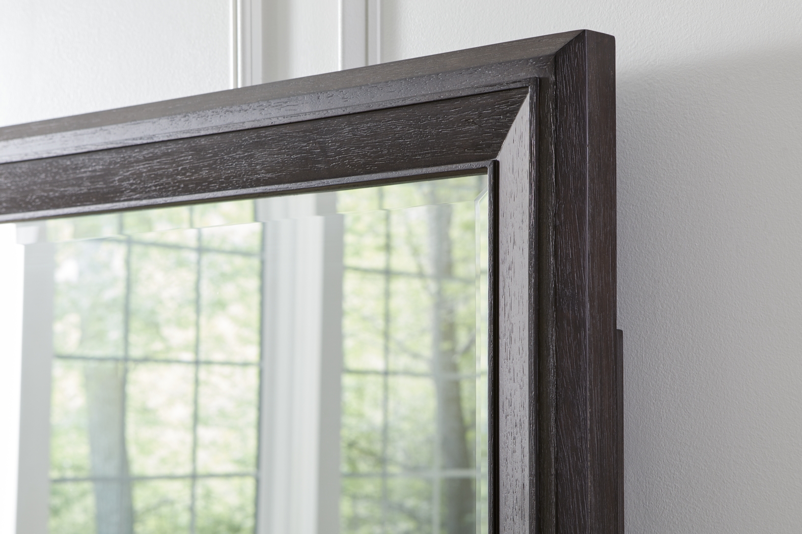 Wilshire Merlot 7 Pc King Canopy Bedroom - Thumbnail - Image 16