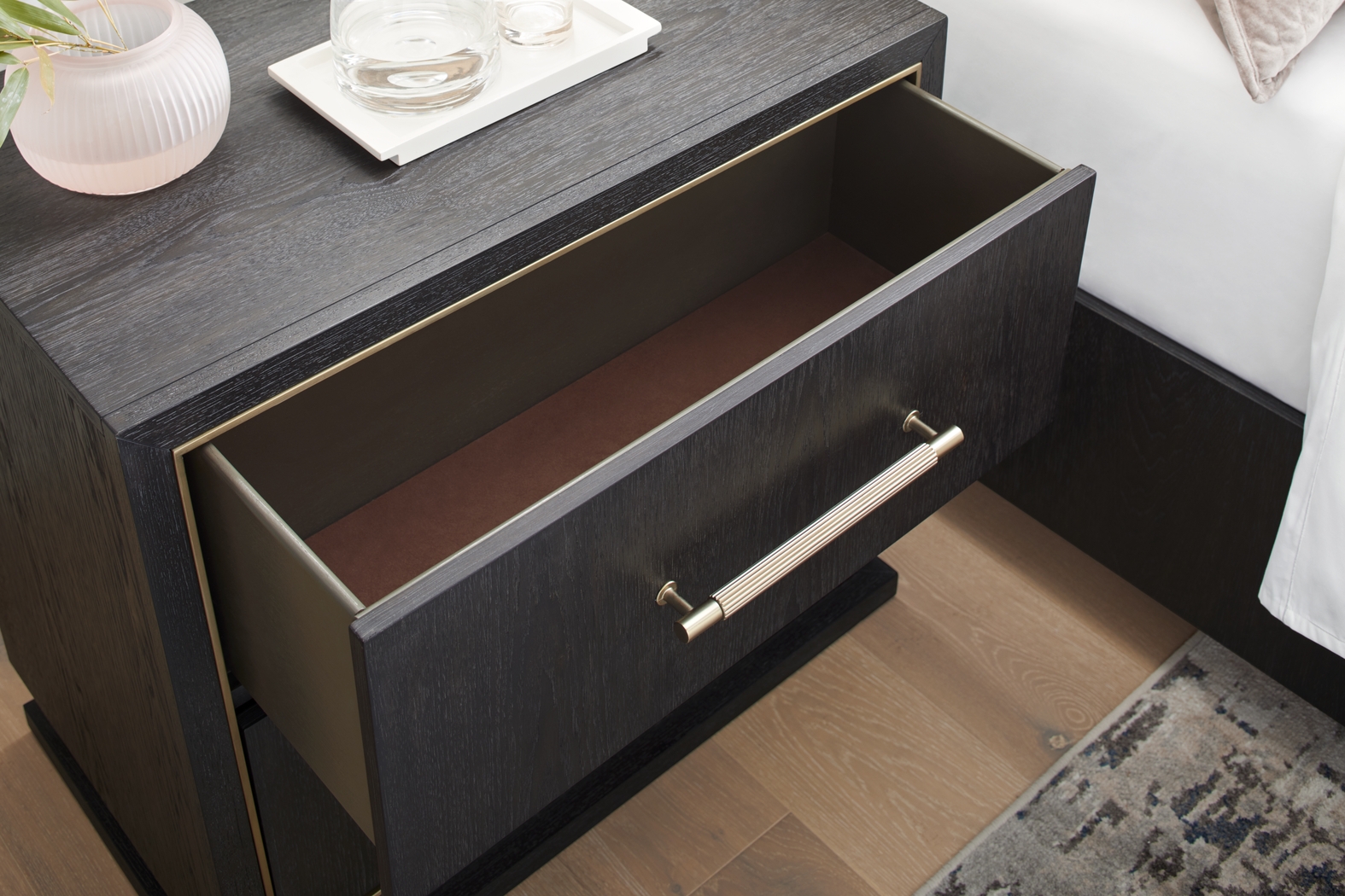 Wilshire Merlot 7 Pc King Canopy Bedroom - Thumbnail - Image 12