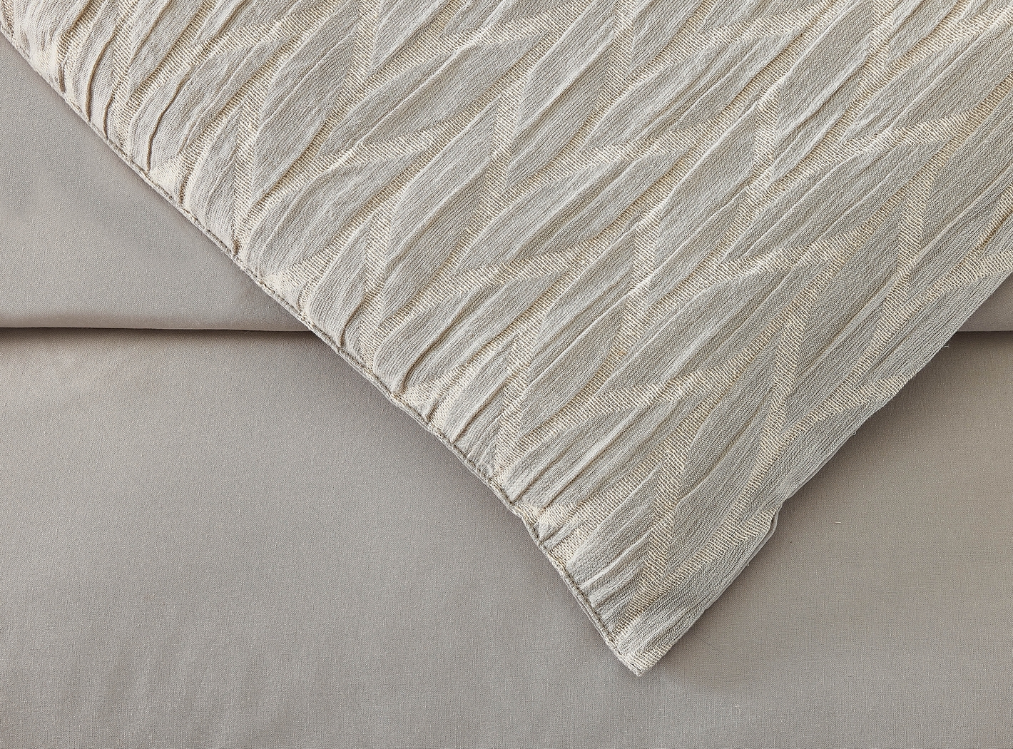 Wilsonia Gray King 3 Pc Duvet Set - Thumbnail - Image 4