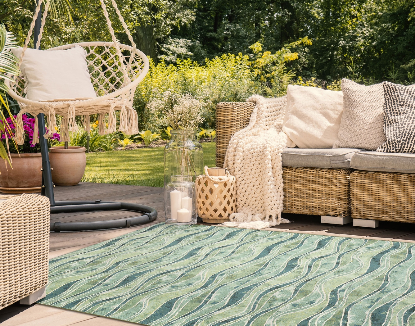 Wimasa Green 6'6 x 9'4 Indoor/Outdoor Rug - Thumbnail - Image 2