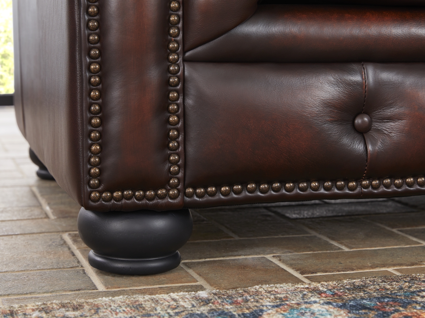 Winchester Way Brown Leather Chesterfield Sofa - Thumbnail - Image 4