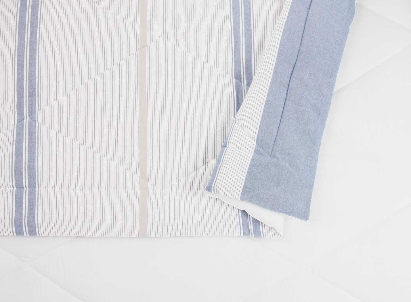 Windypine Cream Full/Queen 3 Pc Comforter Set - Thumbnail - Image 4