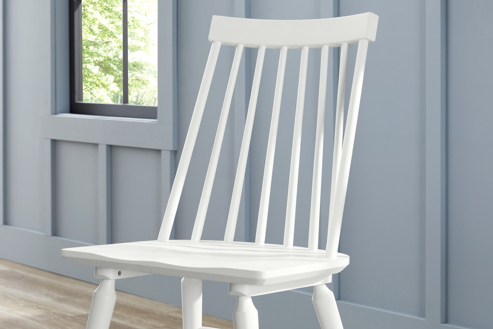 Winsor Natural 5 Pc Rectangle Dining Room with White Chairs - Thumbnail - Image 7