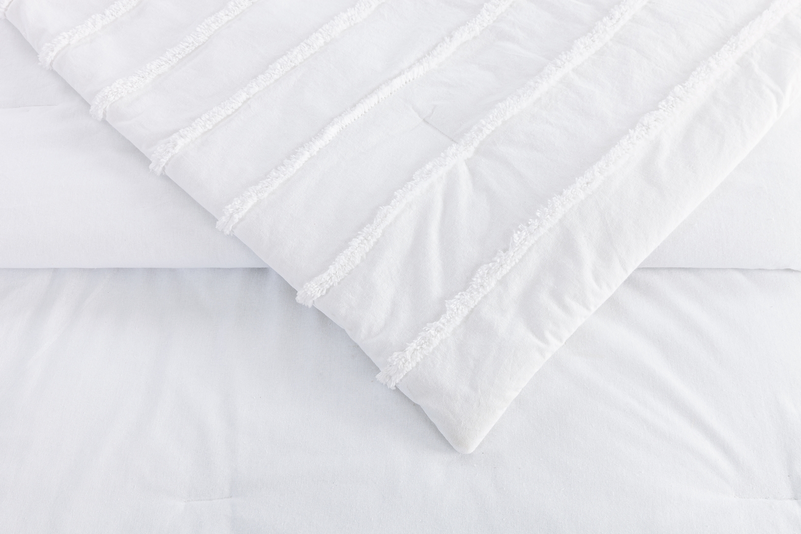 Winthorne White King 3 Pc Comforter Set - Thumbnail - Image 8