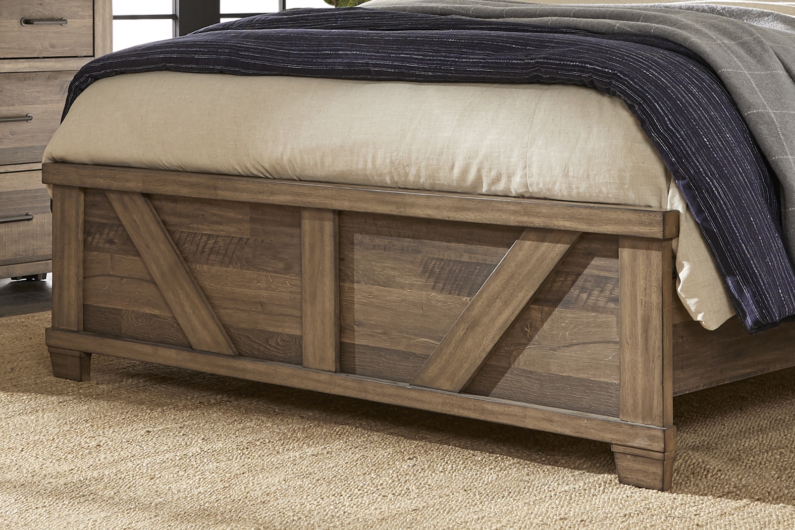 Woodcreek Brown 3 Pc King Panel Bed - Thumbnail - Image 3