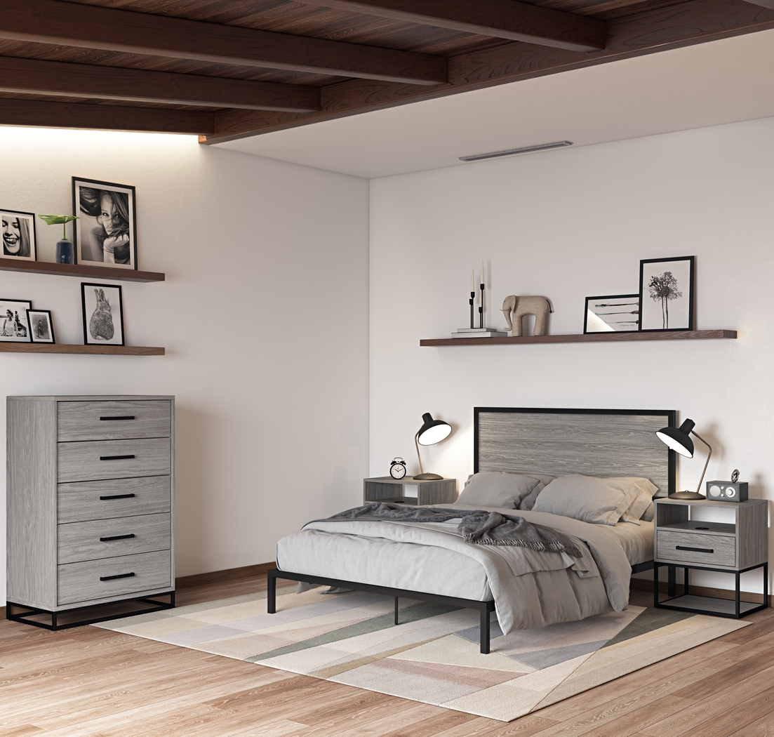 Woodington Gray Queen Bed - Thumbnail - Image 4