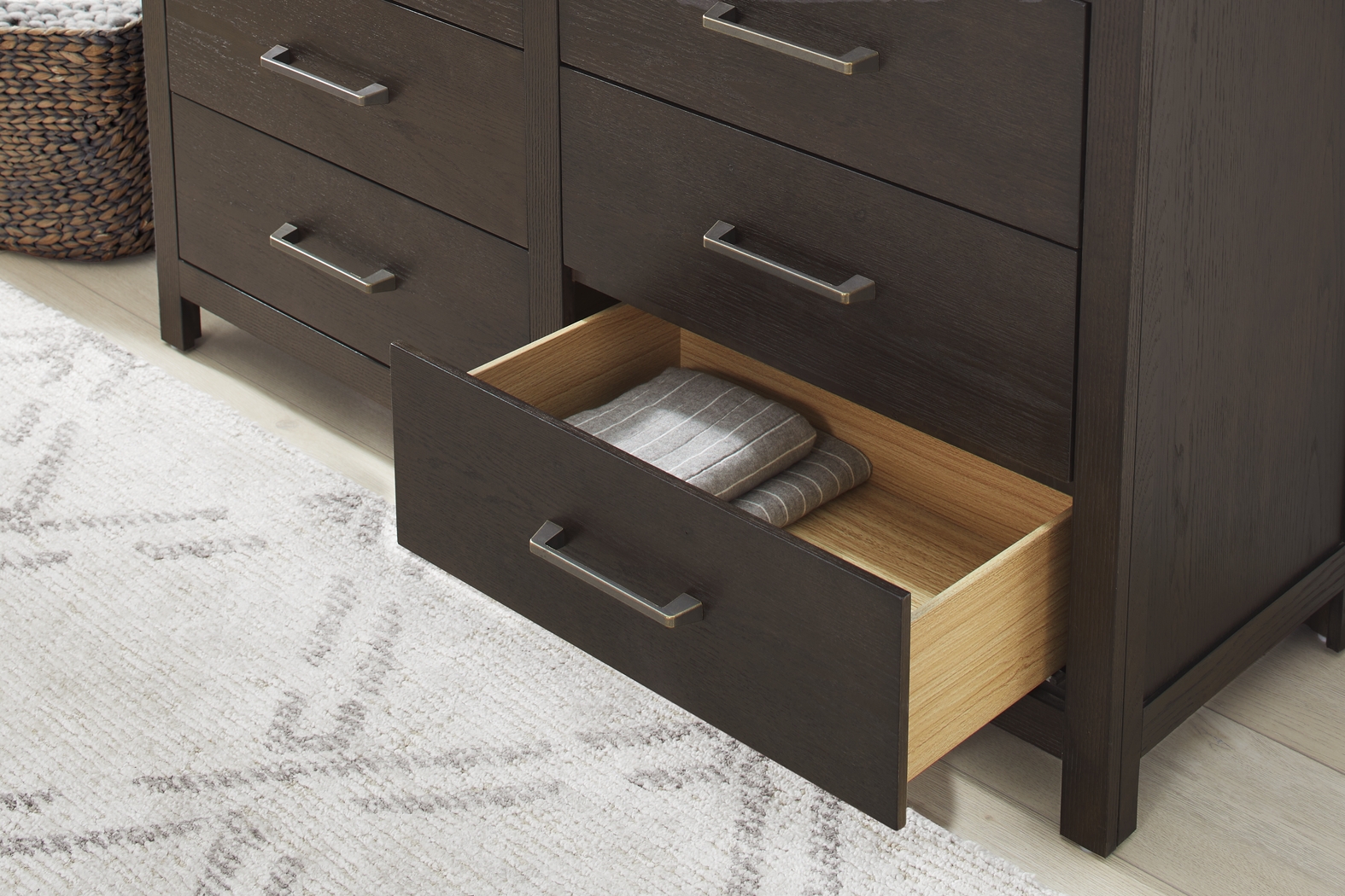 Woodley Dark Brown 6 Pc Queen Panel Bedroom - Thumbnail - Image 7