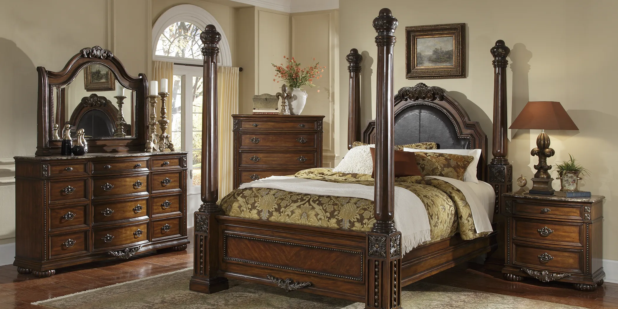 Worthington Queen Cherry 5Pc Upholstered Bedroom - Thumbnail - Image 1