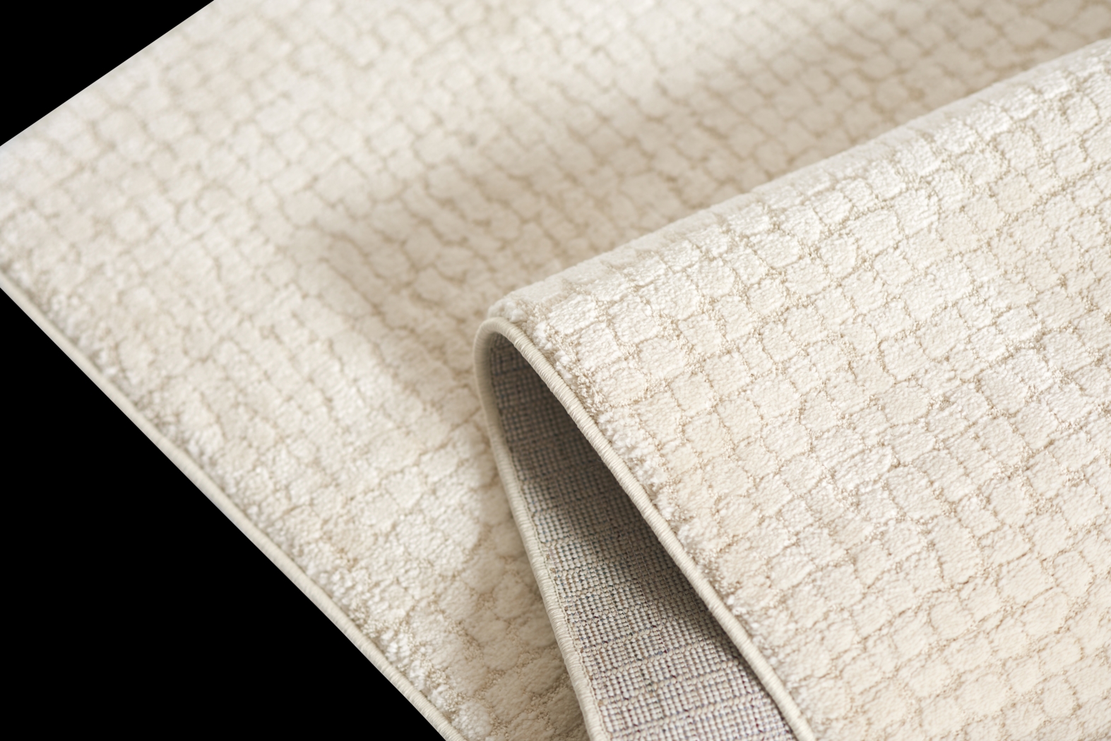 Wylow Off-White 5'3 x 7'3 Rug - Thumbnail - Image 4