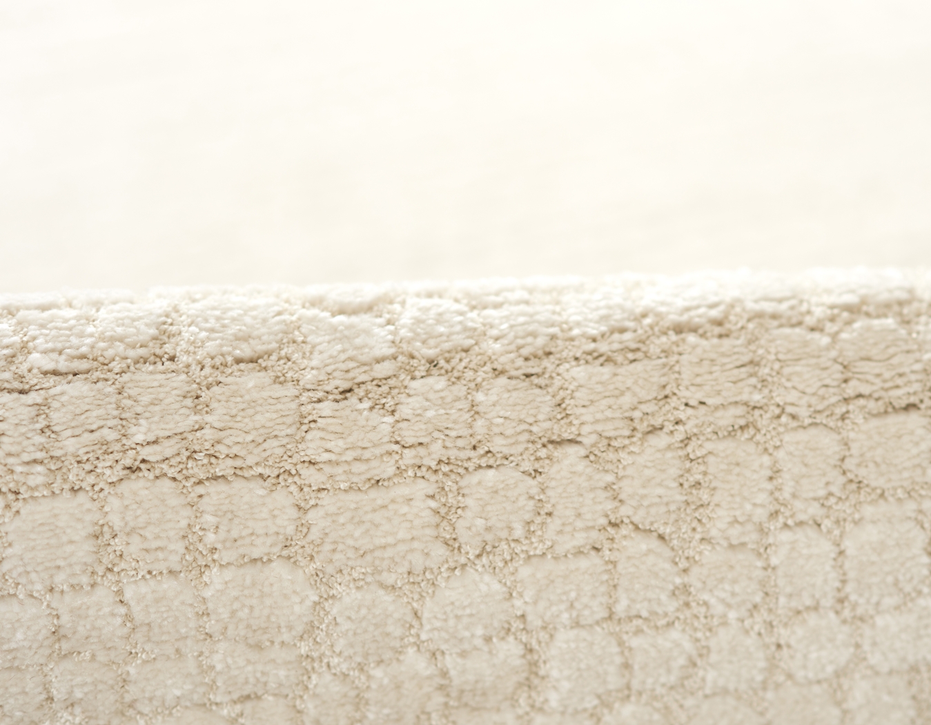 Wylow Off-White 7'10 x 10' Rug - Thumbnail - Image 2