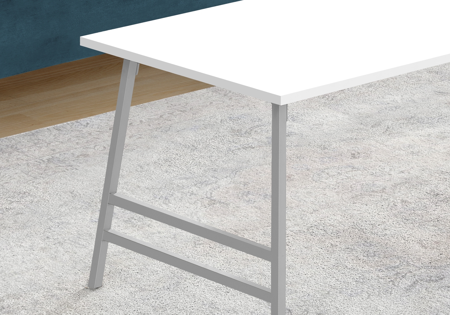 Wyndover White Cocktail Table - Thumbnail - Image 3