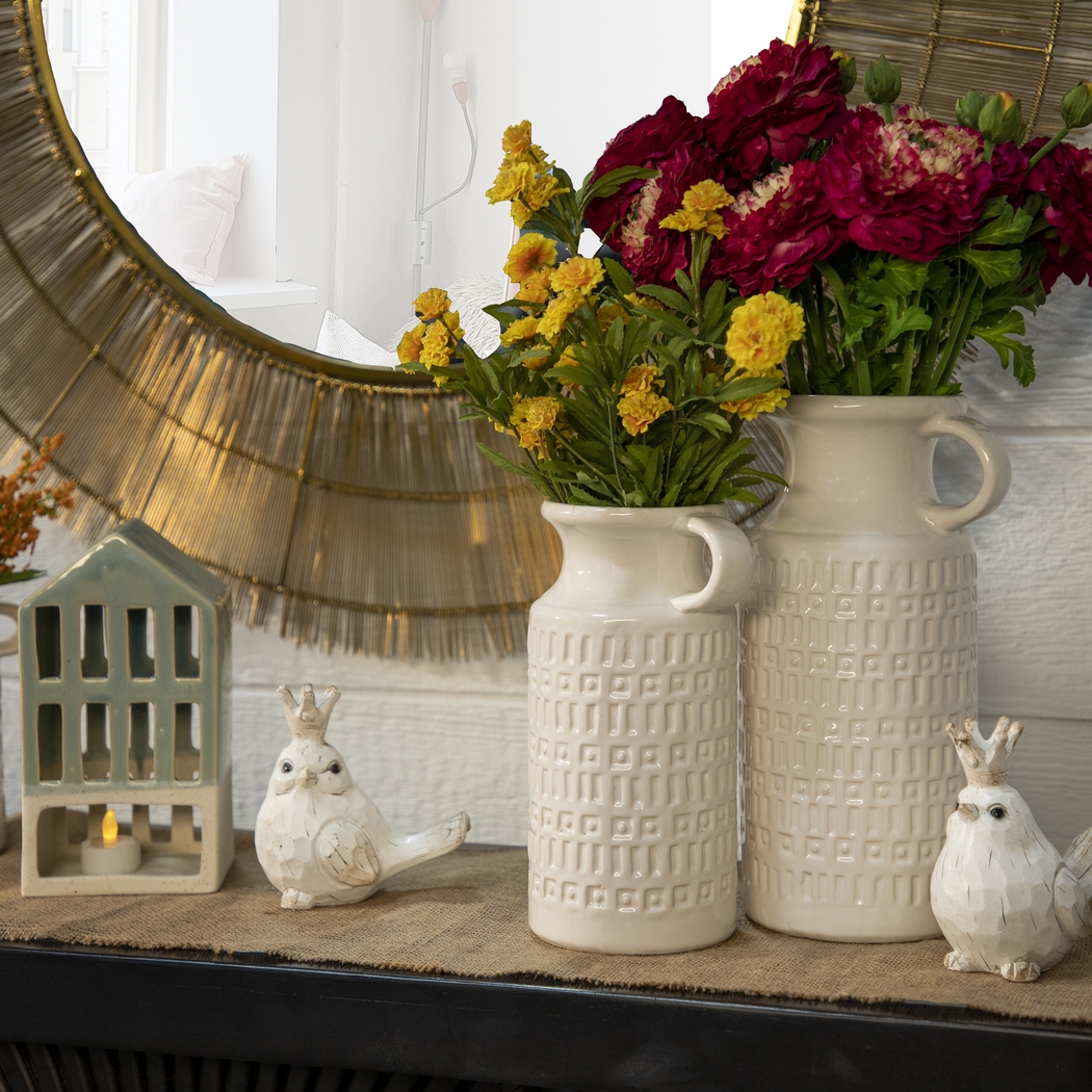 Wynterview White Vase - Thumbnail - Image 2