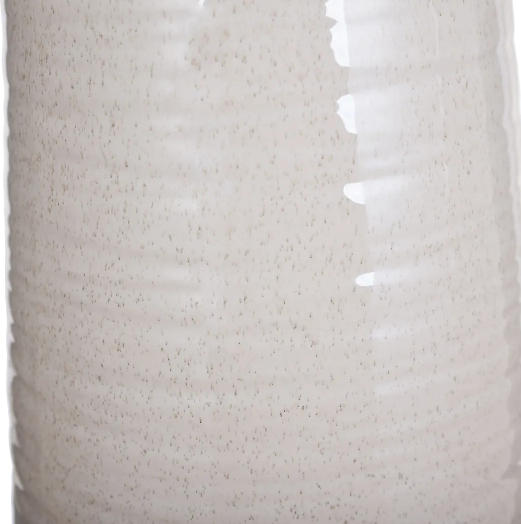 Yawe Ivory Vase - Thumbnail - Image 3