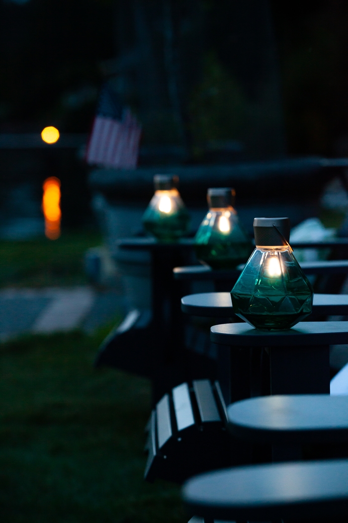 Yeser Cave Outdoor Emerald Solar Lantern - Thumbnail - Image 4