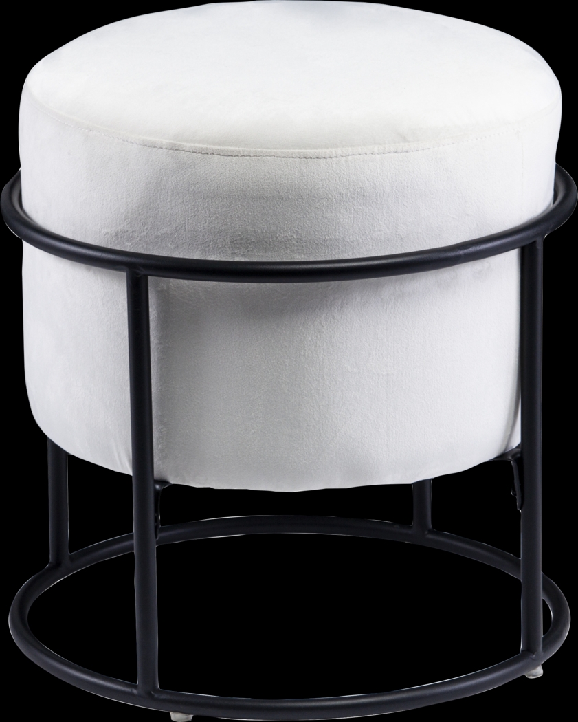 Yonderhill Gray Ottoman - Thumbnail - Image 1