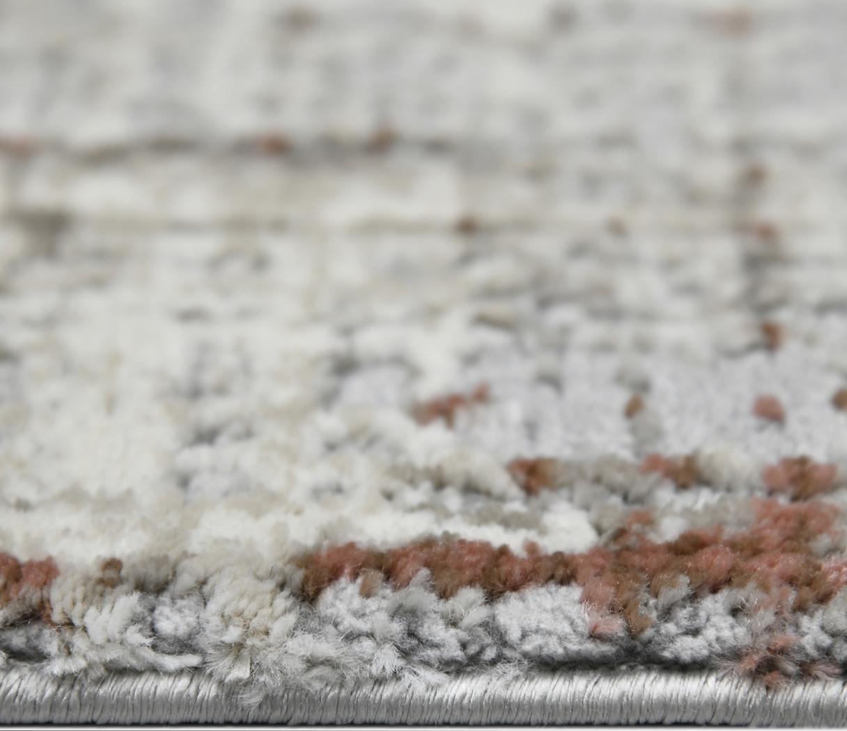 Zaheki Gray/Red 5'3 x 7'9 Rug - Thumbnail - Image 7