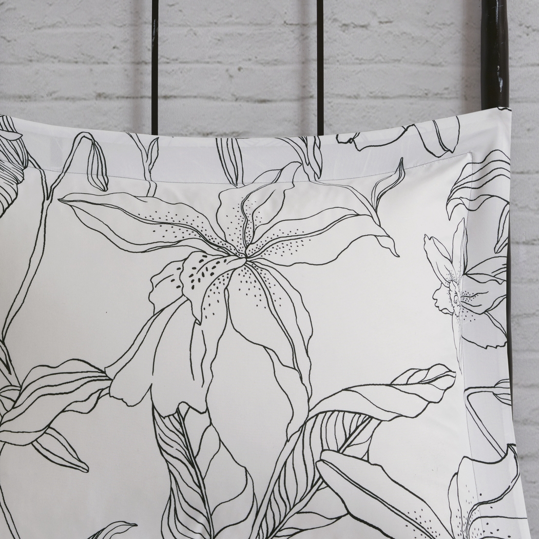 Zaide White 9 Pc California King Bedding Set - Thumbnail - Image 8