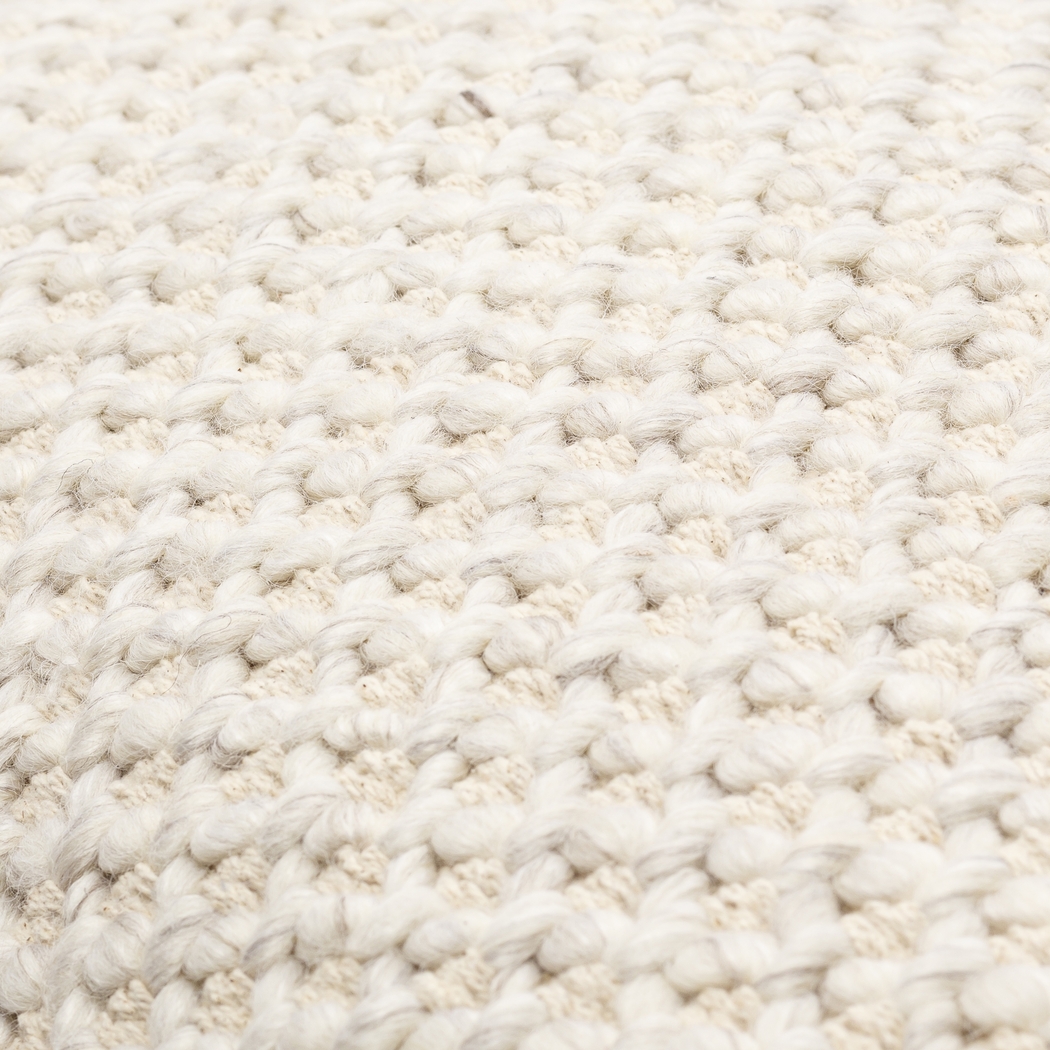 Zakiah Cream Accent Pillow - Thumbnail - Image 6