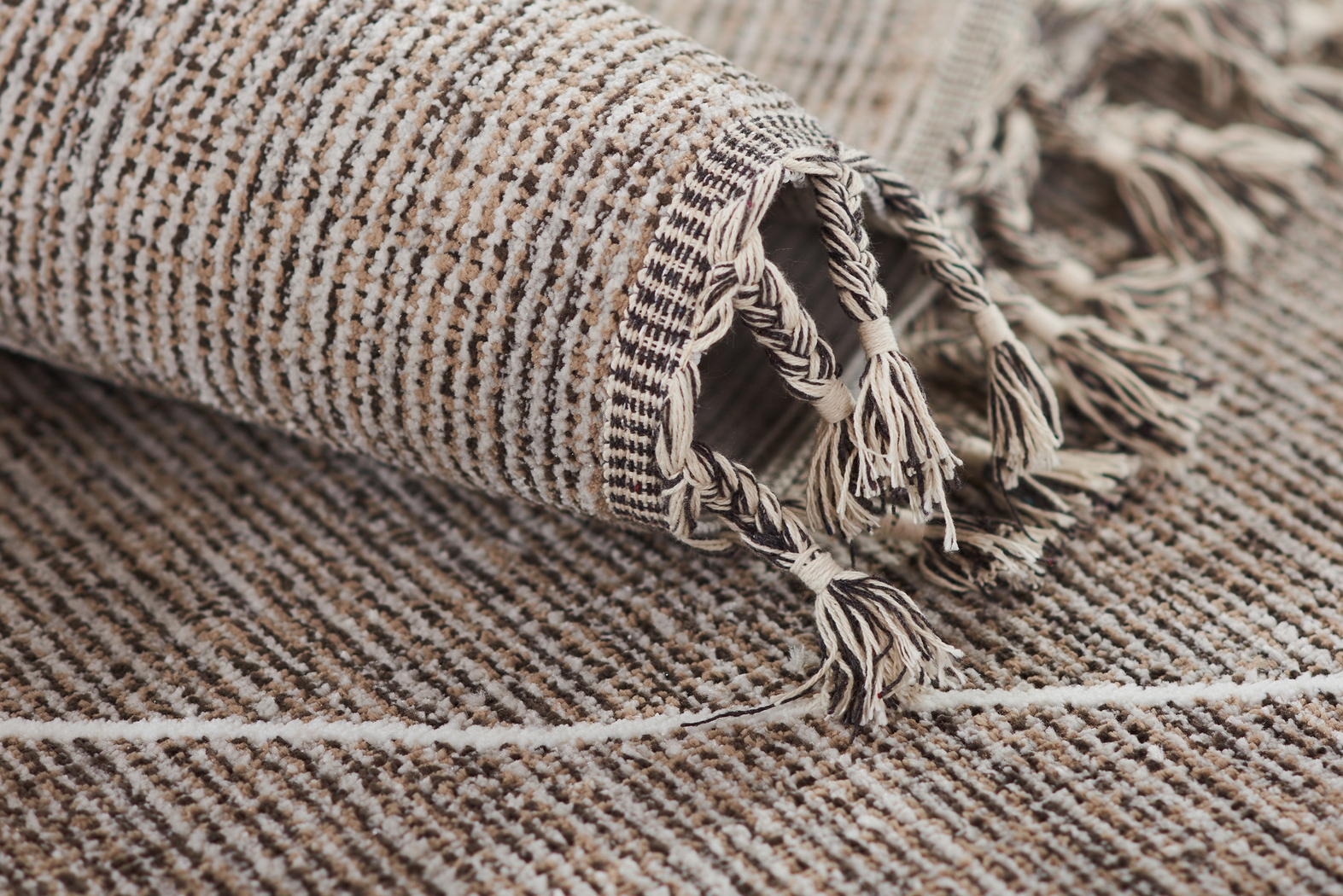 Zand Gray 7'10 x 10'2 Rug - Thumbnail - Image 6