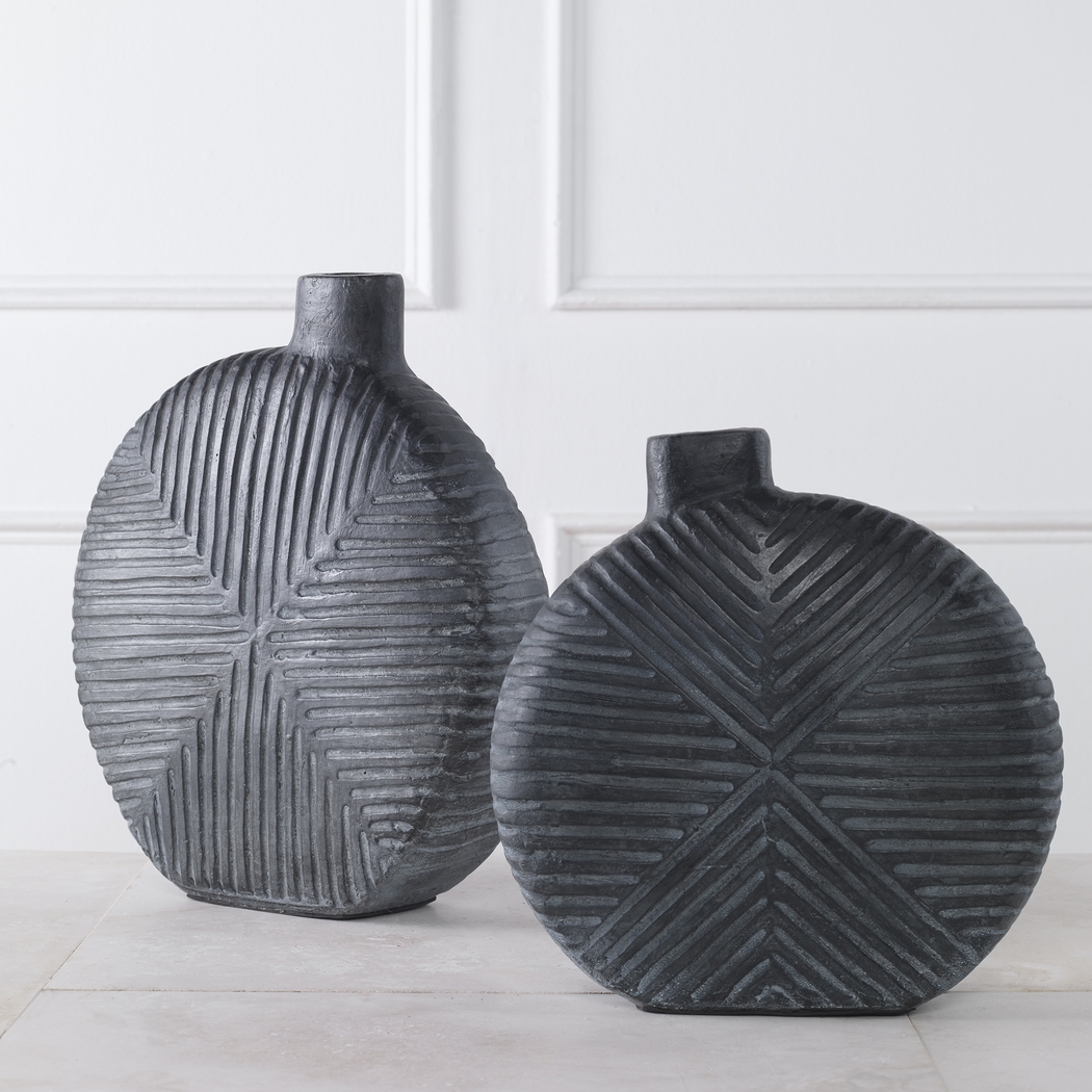 Zarek Black Vase, Set of 2 - Thumbnail - Image 2