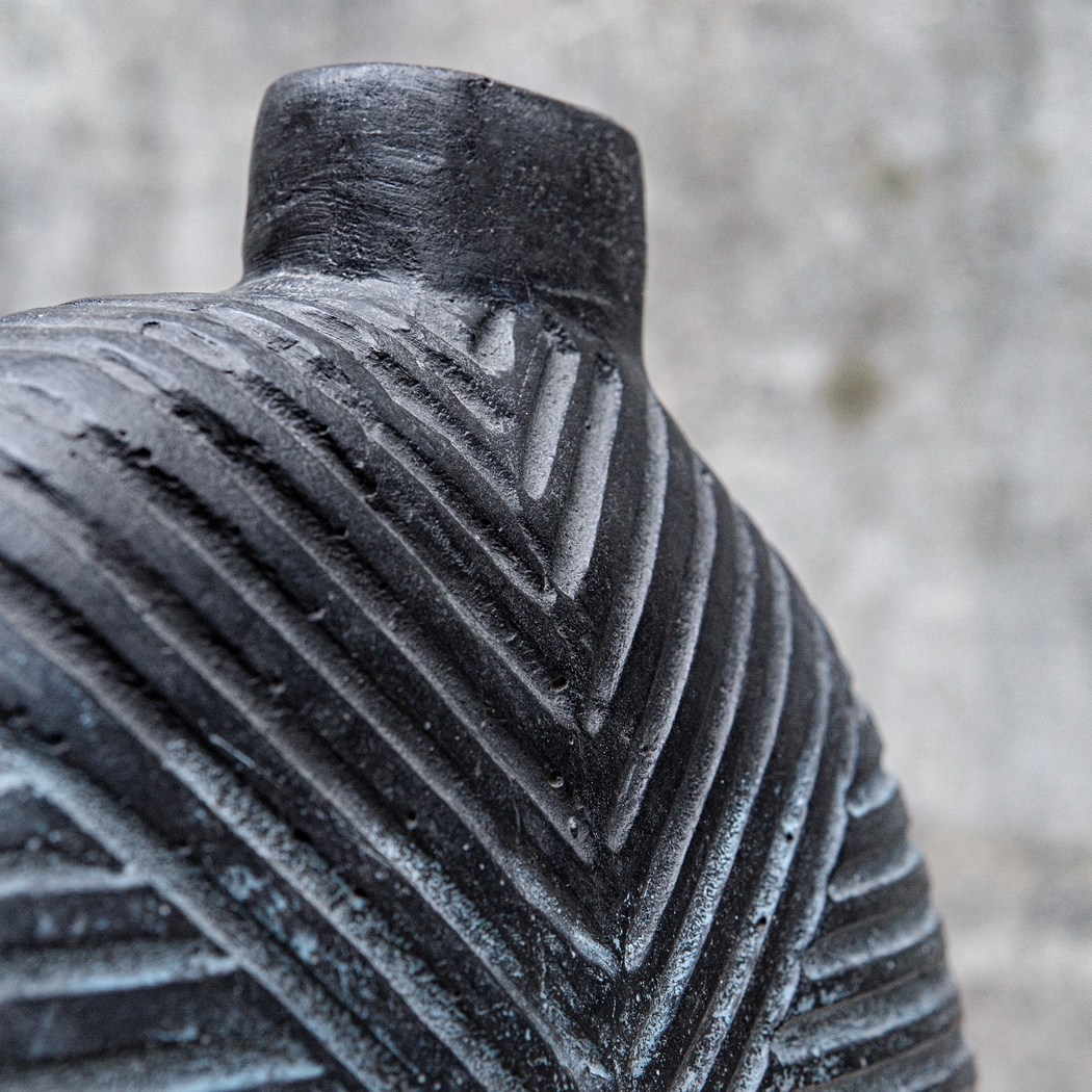 Zarek Black Vase, Set of 2 - Thumbnail - Image 4